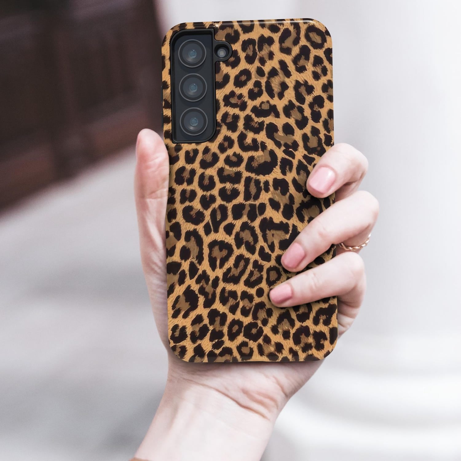 Leopard Print Phone Case, Classic, Chic Brown Animal Print Tough Cover for ip 17 16 15 14 13 12 11